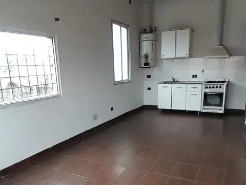 2 AMBIENTES EN EXCELENTE UBICACION