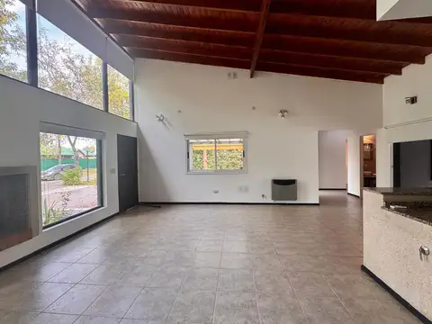 Casa en Venta en La Cesarina, USD 240.000