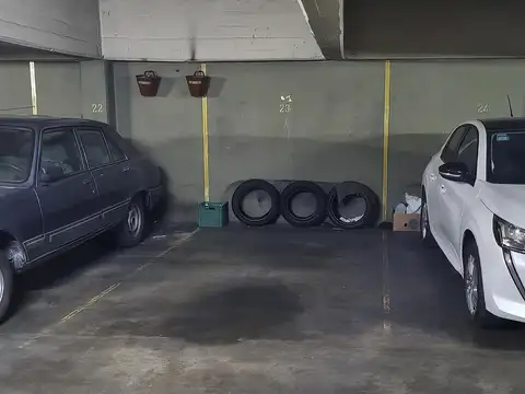 Cochera en Venta en edificio - Villa Crespo