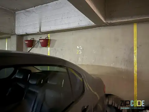 Cochera en Venta en edificio - Villa Crespo