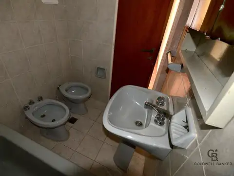 Oficina Monoambiente con 4 baños
