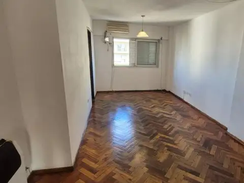 Avenida Pellegrini 1300