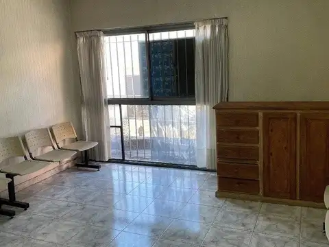 Oficina en Alquiler en Moron Sur, $ 450.000
