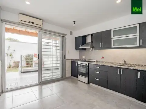 Depto Tipo Casa en Venta de 4 ambientes