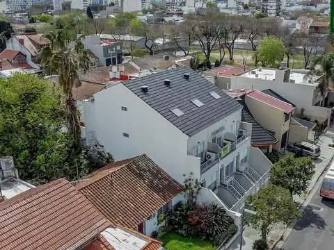 Depto Tipo Casa 4 ambientes con 4 baños