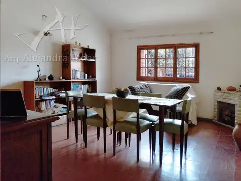 Excelente Ubicación en calle Esquel