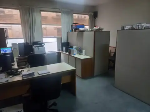 Oficina en Venta 60 años