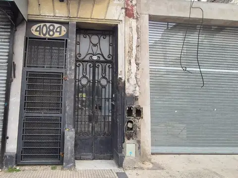 Av. Remedios de Escalada de San Martin al 4000