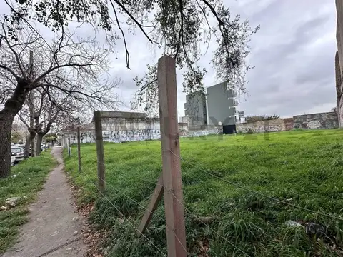 Terreno en Venta 43  mts Fondo