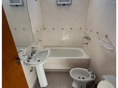 Departamento en Alquiler en Caseros, $ 550.000