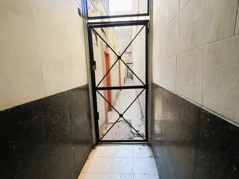 Depto Tipo Casa en Venta 76 años