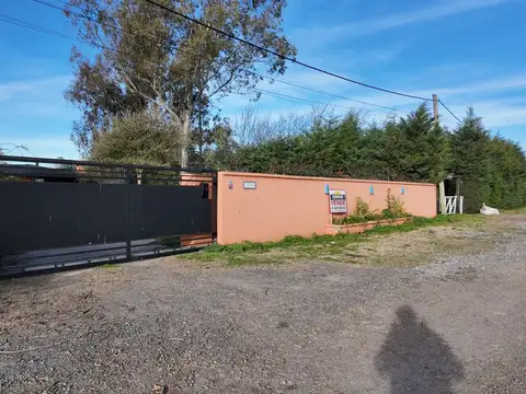 Casa en la Localidad de Escalada a pocos mts de ruta 193