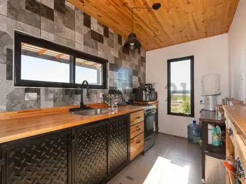 Casa 4 ambientes con 1 baño