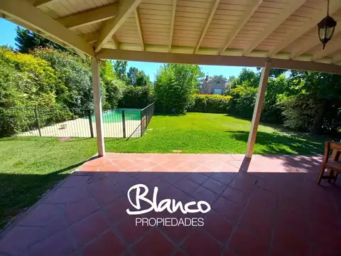Casa en Alquiler en La Delfina, USD 1.500