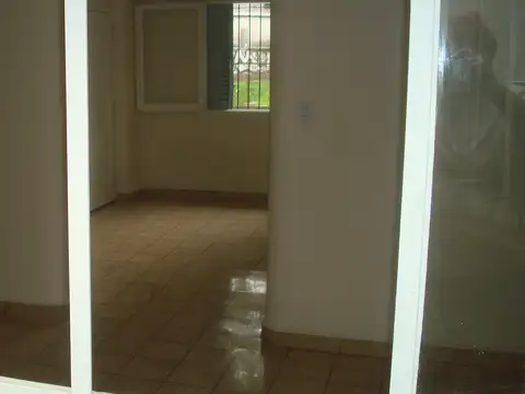 Depto Tipo Casa 3 ambientes con 2 baños