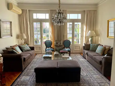 7 AMBIENTES MAS DEPENDENCIAS IDEAL 2 FAMILIAS BALCON AL FREN