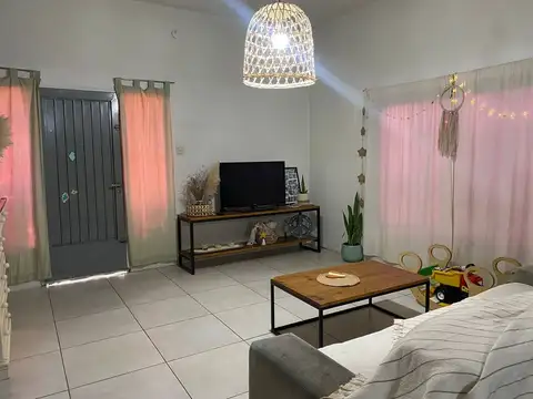 VENTA PH 4 AMBIENTES EN BERAZATEGUI CON PATIO