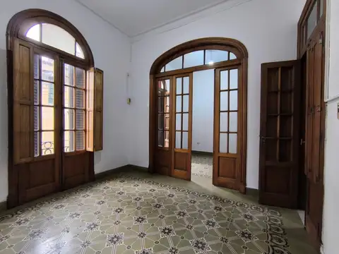 Departamento 7 ambientes con 2 baños