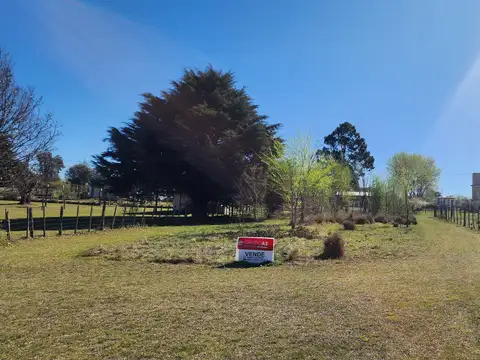 LOTE SOBRE AV COSTANERA EN POTRERO DE GARAY FRENTE AL LAGO-875