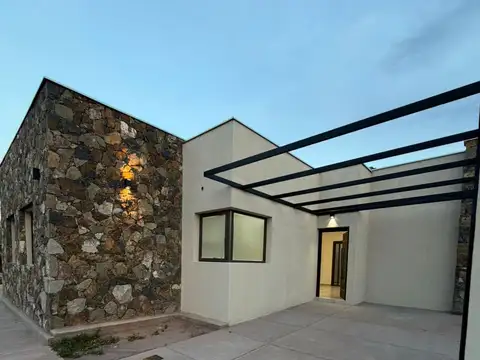 Casa en Alquiler de 2 dormitorios