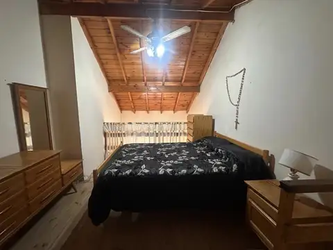 Miramar (Calle 10 1756) Ph tipo departamento. Balcón. Cochera. 1er piso