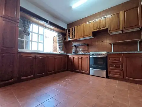 Depto Tipo Casa en Venta con 1 cocheras