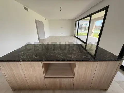 Casa en Venta 1 año