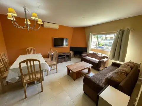 Casa en Alquiler de 3 dormitorios