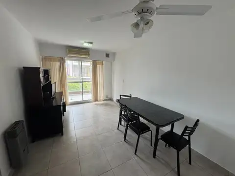 3 De Febrero 1300, Piso 5