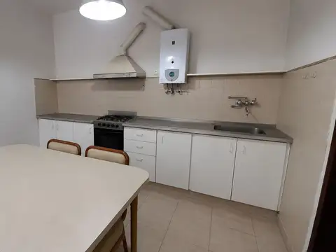 PH de 3 ambientes con amplio Fondo Libre de 140 m²