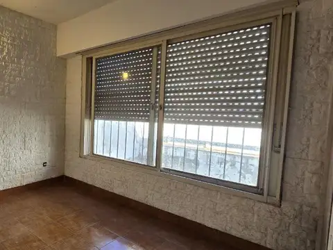 Departamento en Venta en Carapachay, USD 57.000