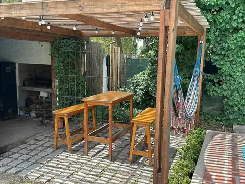 Casa 3 ambientes con 2 baños