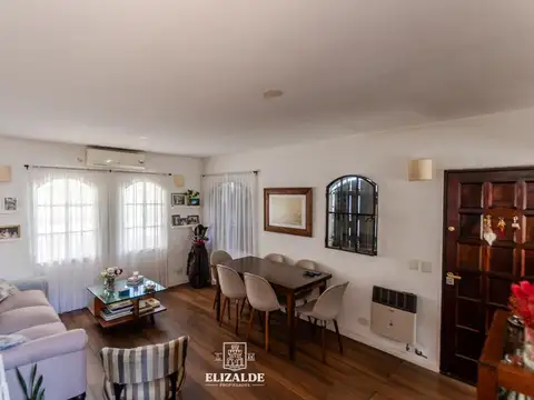 Depto Tipo Casa en Venta de 3 dormitorios