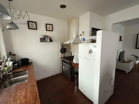 Casa 3 ambientes con 2 baños