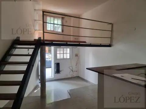 Alquiler - Departamento de dos plantas en Núñez - SOLO PARA USO PROFESIONAL