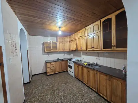 Casa en Alquiler en Luzuriaga, $ 1.000.000