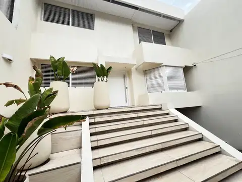 CASA 5 AMBIENTES - RAMOS MEJIA