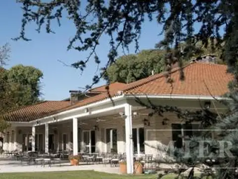 Casa en Venta en Olivos Golf Club, USD 490.000