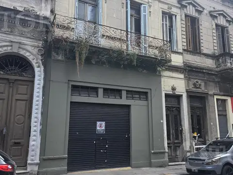 Venta de lote para desarrollo o remodelación de unidades PH