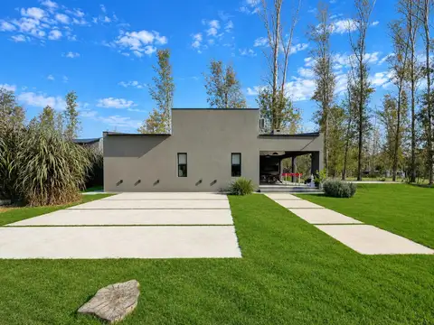 VENTA - Casa en Campo Timbó