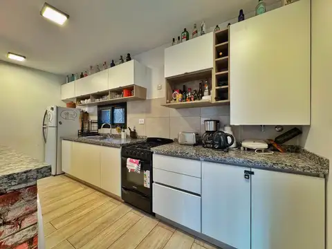 Casa 3 ambientes con 2 baños