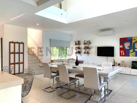 Casa en Alquiler de 3 dormitorios