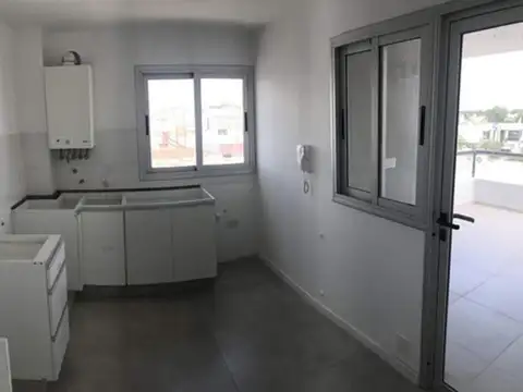 Departamento En Venta 2 Dormitorios Complejo Pileta Quincho