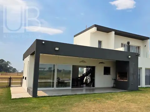 Casa en Venta de 4 dormitorios