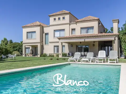 Casa en Venta de 4 dormitorios