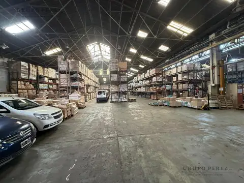 Galpón - Depósito  de 3600 m2. en Avelladeda - VENTA - ALQUILER