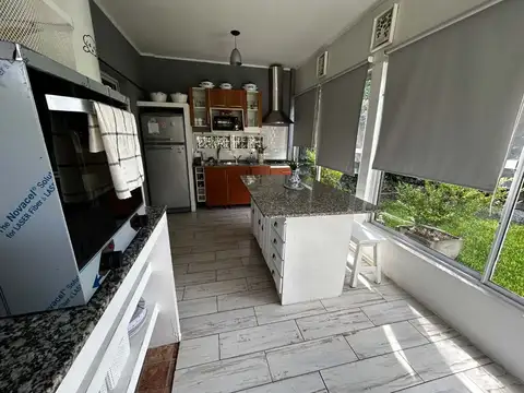 Casa en Venta en Garin, USD 130.000