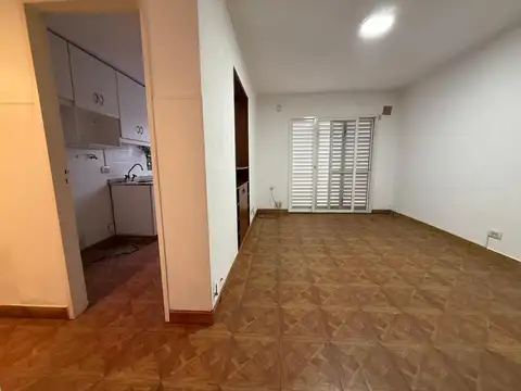 Departamento en Venta en República De La Sexta, USD 40.000