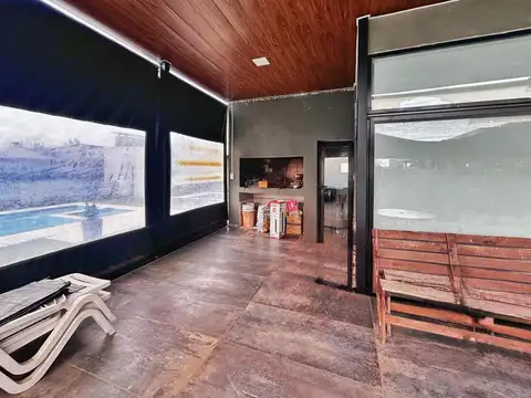 VENTA - Casa 2 dormitorios Roldan