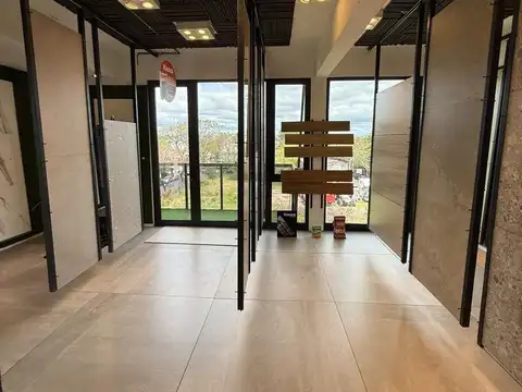 Oficina 6 ambientes con 4 baños